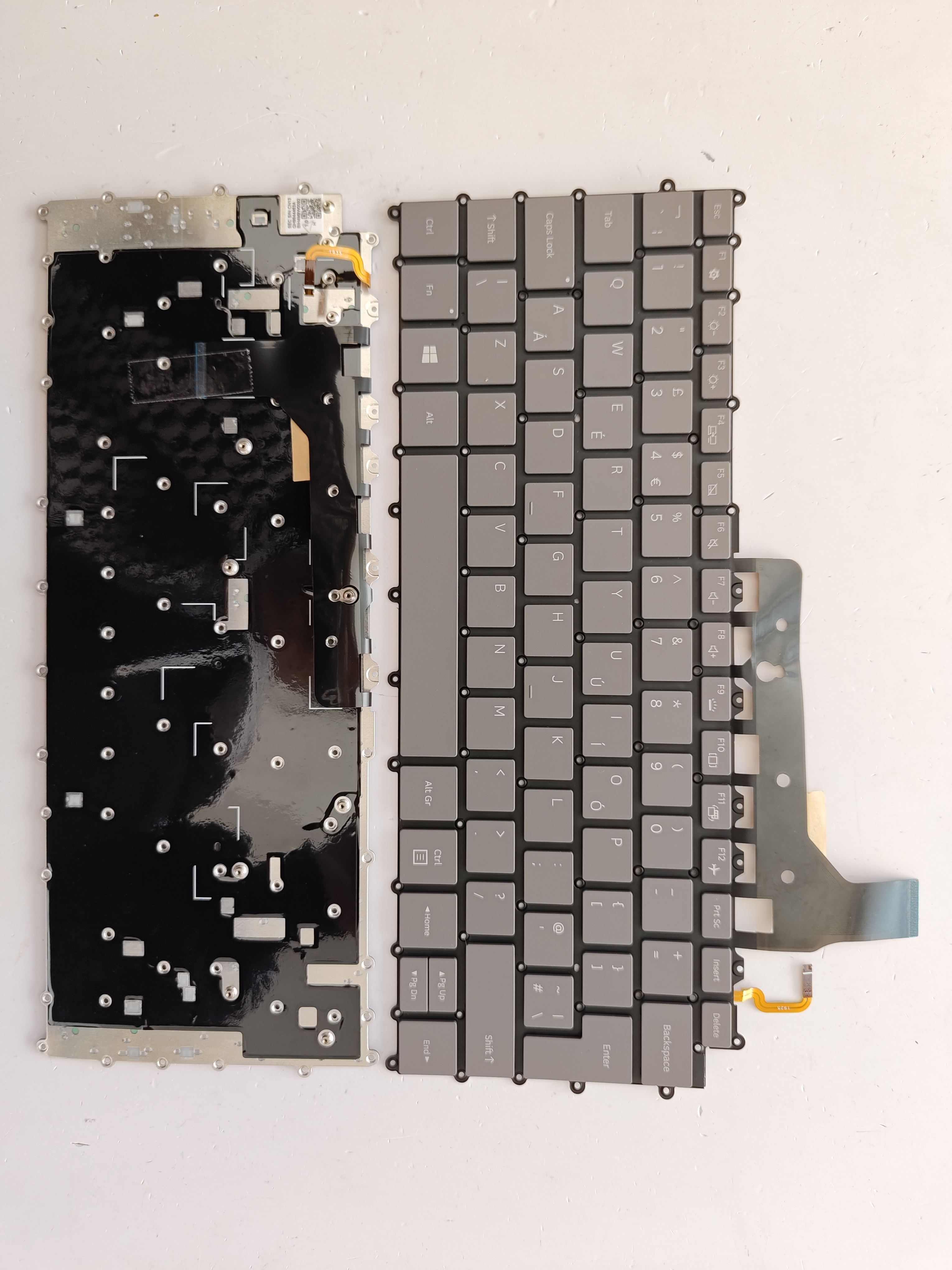 Picture of New Replacement Laptop Keyboard For SAMSUNG NP767XCM Grey Backlit UK Layout